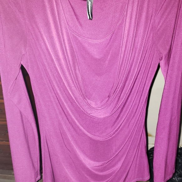 Scoop neck business casual blouse. - Picture 2 of 2